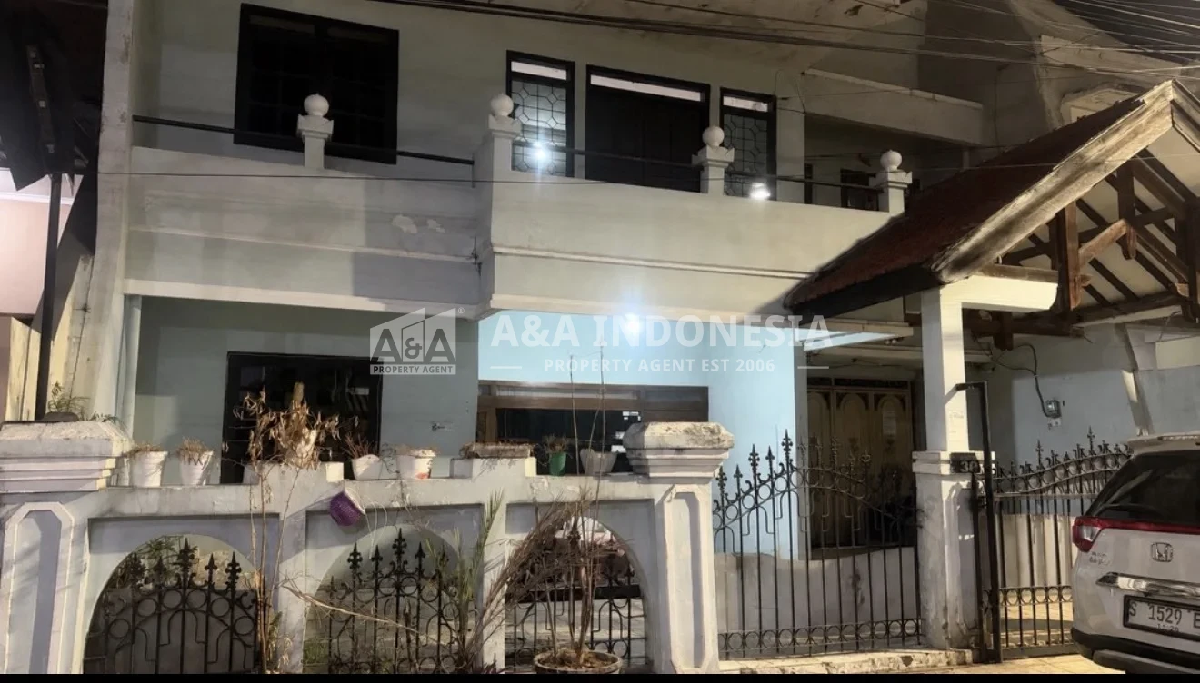 Rumah 2 Lantai Dijual Mojoklanggru Surabaya Timur — Luas 400m², SHM, 9 Kamar Tidur - Image 1