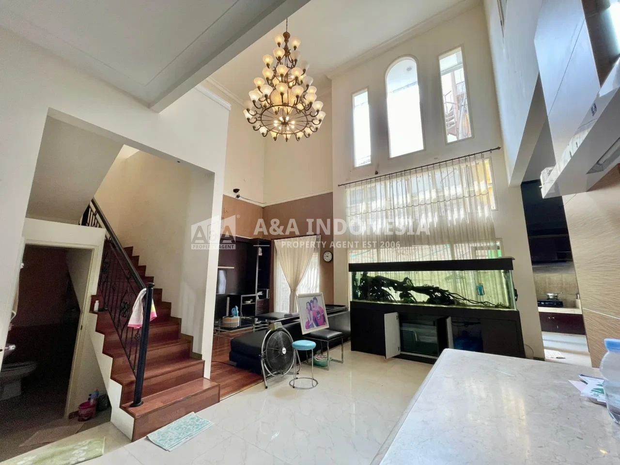 Dijual Murah Rumah Citraland Utama Dekat Gwalk Pakuwon Indah Surabaya Barat - Image 1