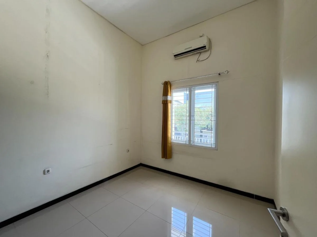 Dijual/Disewakan Rumah Siap Huni di Taman Puspa Raya Citraland Surabaya Barat - Thumbnail 4