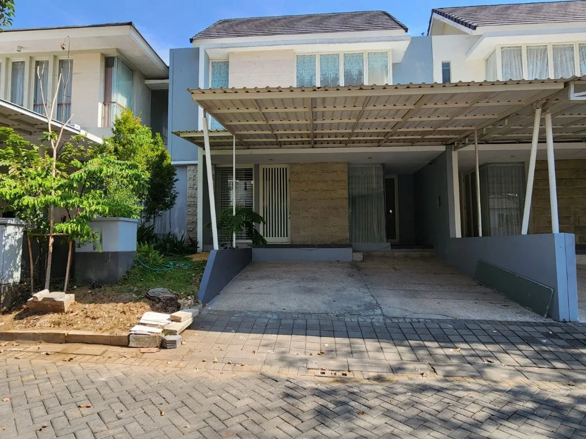 Disewakan Rumah Siap Huni Grandeastwood Citraland Surabaya Barat