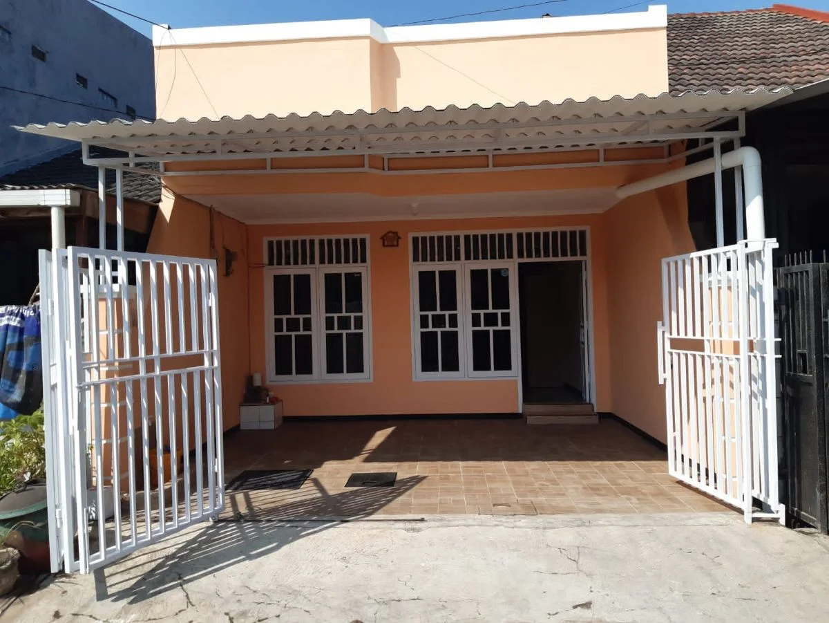 Dijual Rumah 1,5 Lantai Siap Huni di Medayu Utara Surabaya Timur