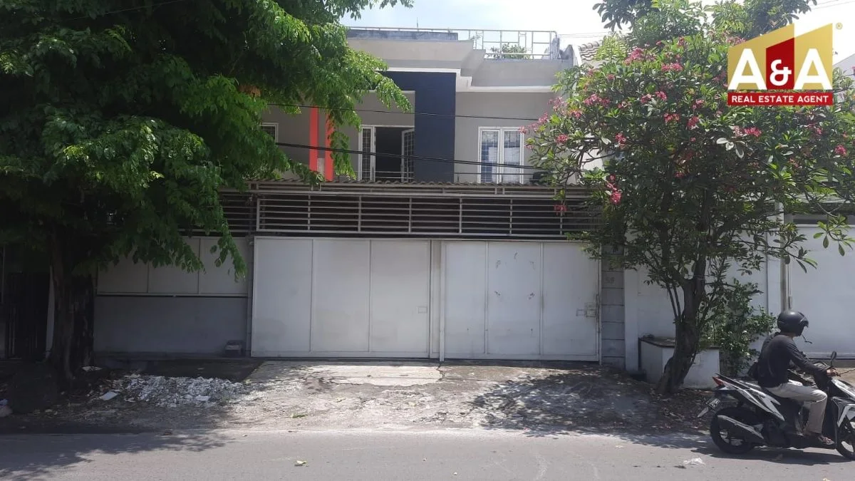 Dijual Rumah Strategis di Pucang Anom Surabaya Timur