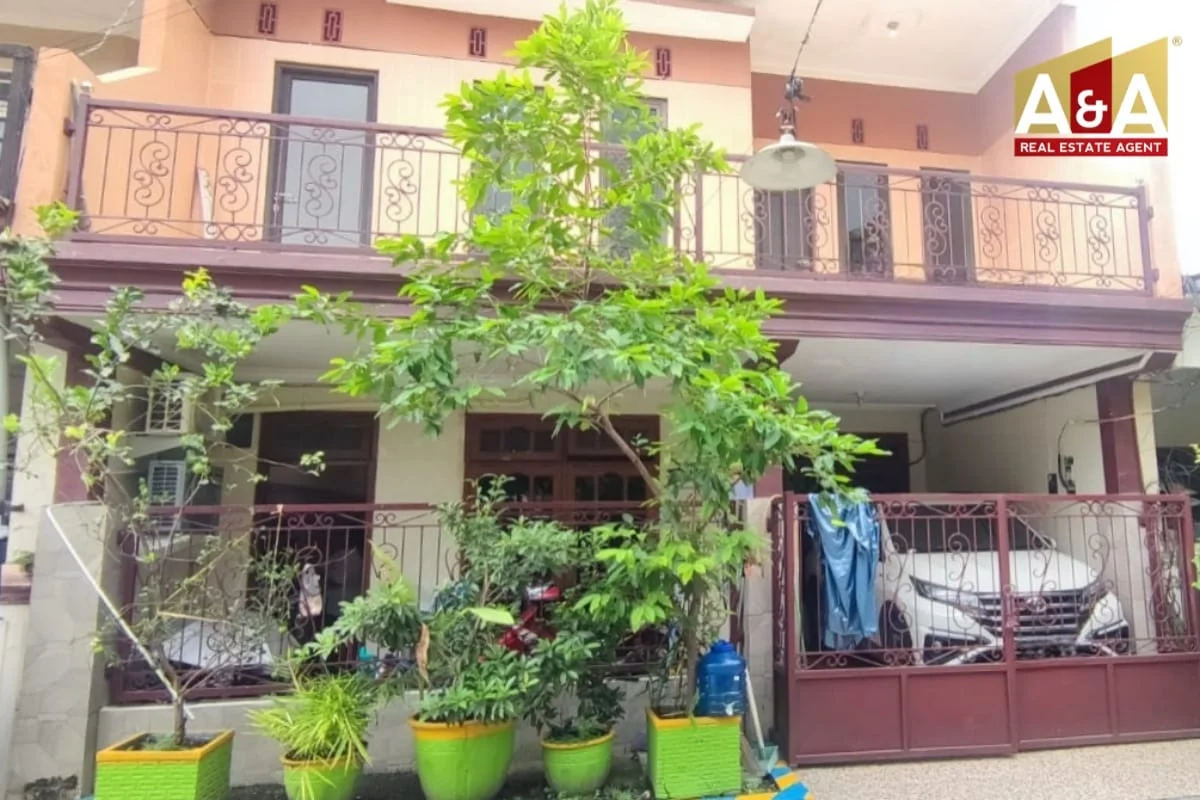 Disewakan Rumah Strategis di Babatan Indah Surabaya Barat
