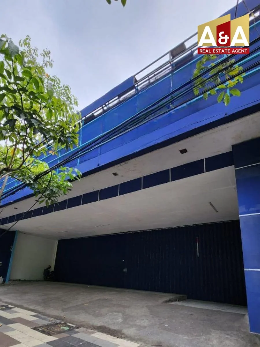 Disewakan Ruko Ex Showroom Mobil di Kertajaya Surabaya Timur