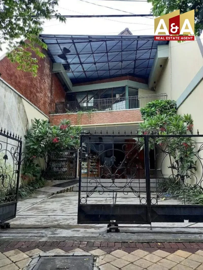 Dijual Rumah Ex Hotel Lokasi Strategis Menanggal Surabaya Selatan