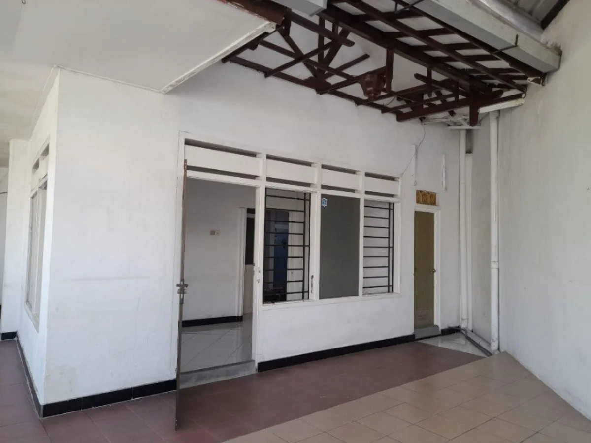 Dijual/disewakan Rumah Siap Huni &amp; Terawat Darmo Permai Utara Surabaya Barat - Thumbnail 2