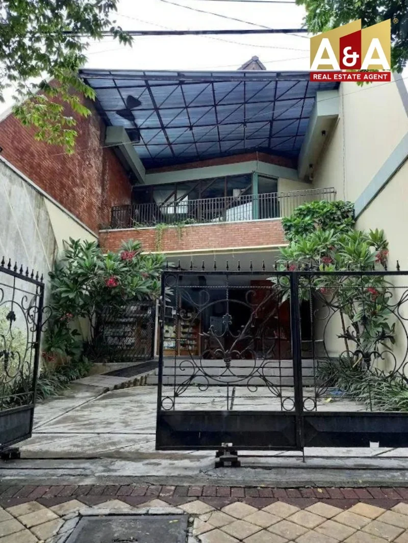 Dijual Rumah Ex Hotel Lokasi Strategis Menanggal Surabaya Selatan