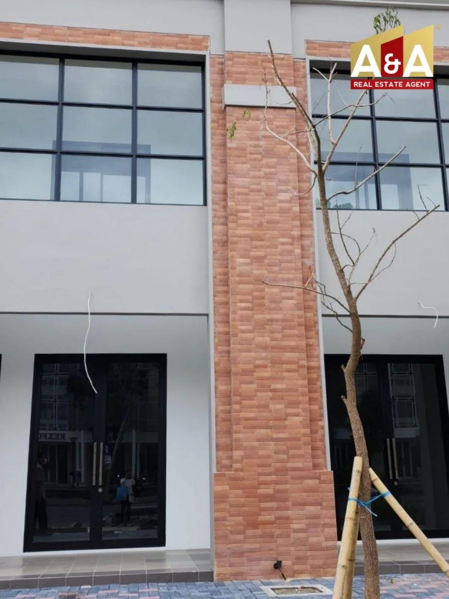 Dijual Ruko Strategis Graha Natura Soho Lontar Surabaya Barat