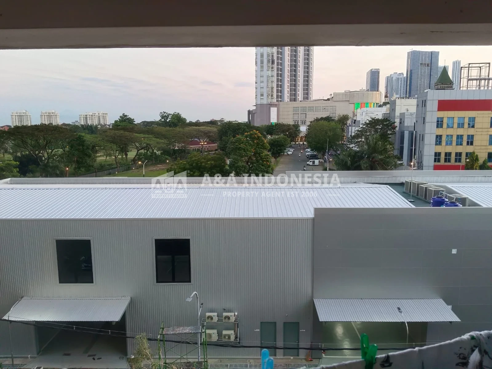 Dijual Apartemen Puncak Bukit Golf Surabaya Barat 2BR Full Furnished Hadap Golf & Pakuwon Mall - Thumbnail 6