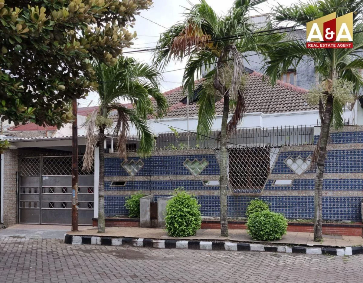 Dijual/Disewakan Rumah 1,5 Lantai Siap Huni dan Nyaman 5 KT di Dukuh Kupang Barat Surabaya Barat
