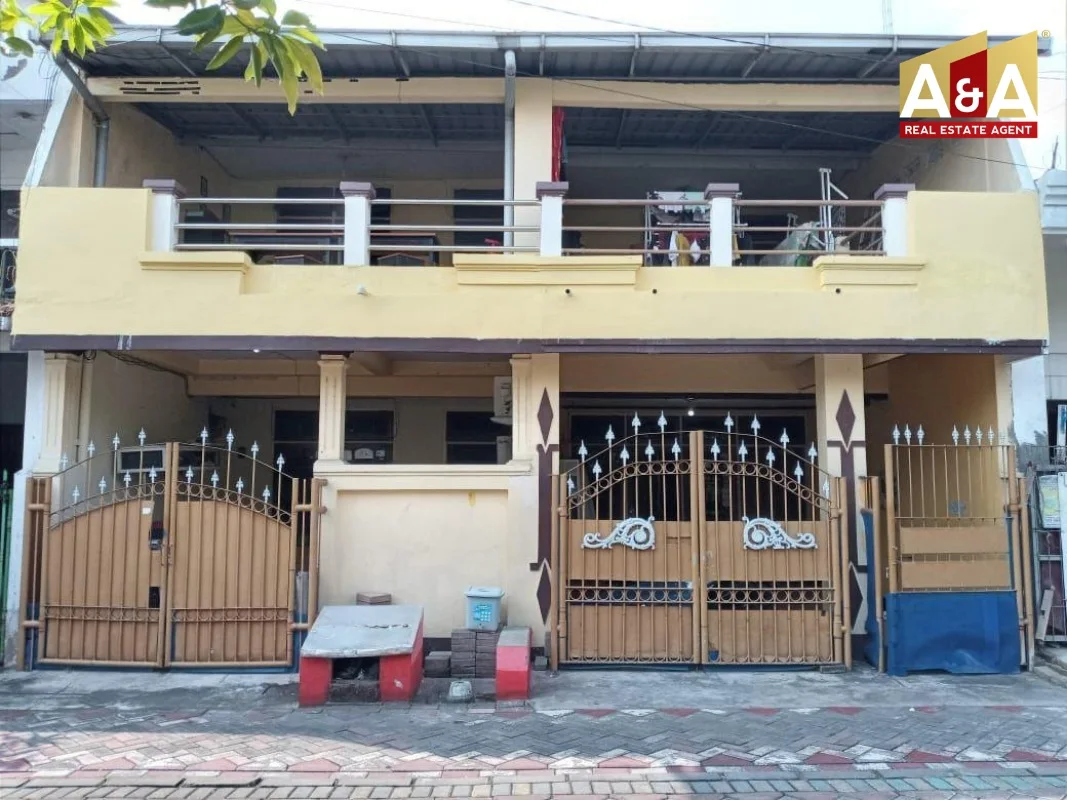 Dijual Rumah 2 Lantai Lokasi Strategis di Dukuh Kupang Surabaya Barat