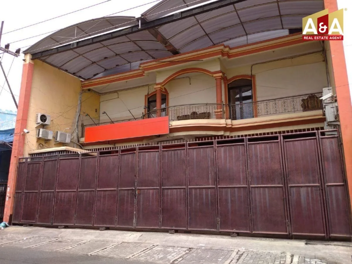 Disewakan Ruko Strategis di Jalan Jarak Surabaya Selatan