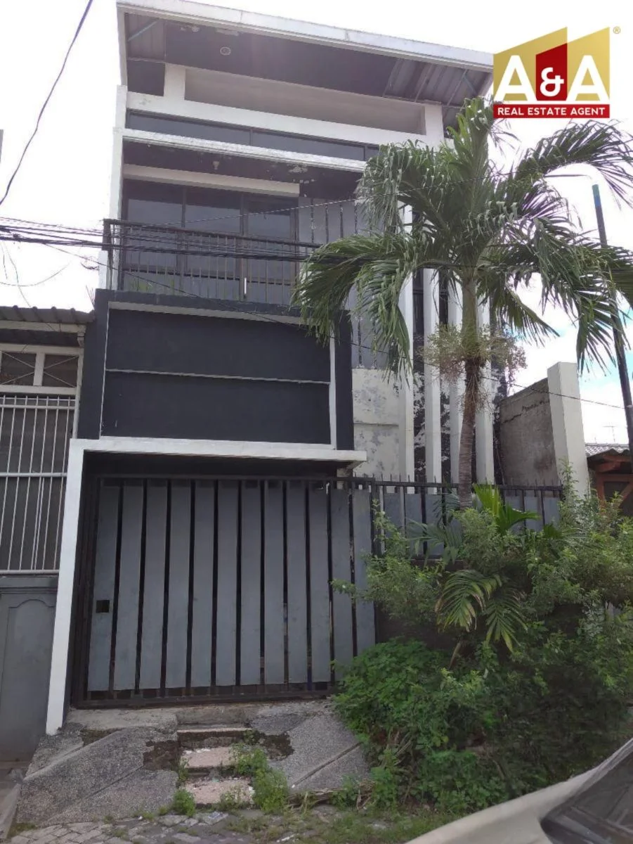Dijual Rumah Dukuh Kupang Surabaya Barat
