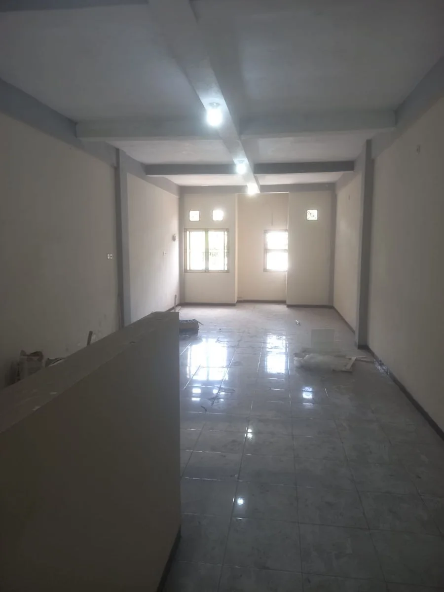 Disewakan Ruko Lokasi Strategis Raya Menganti Surabaya Barat - Thumbnail 3