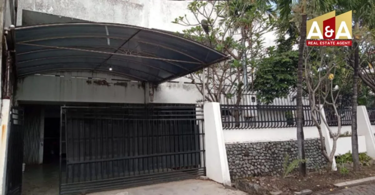 Disewakan Rumah Lokasi Strategis di Manyar Kertoarjo Surabaya Timur