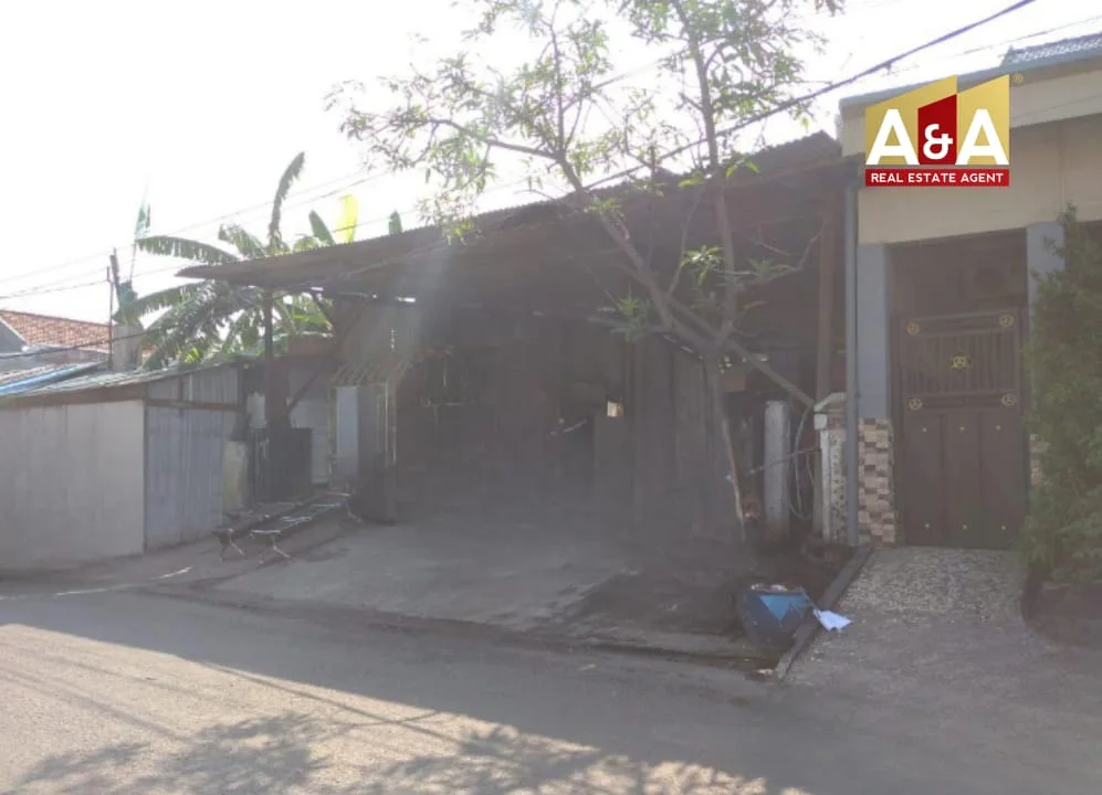 Dijual Rumah Strategis di Jalan Asem Mulya Surabaya Barat