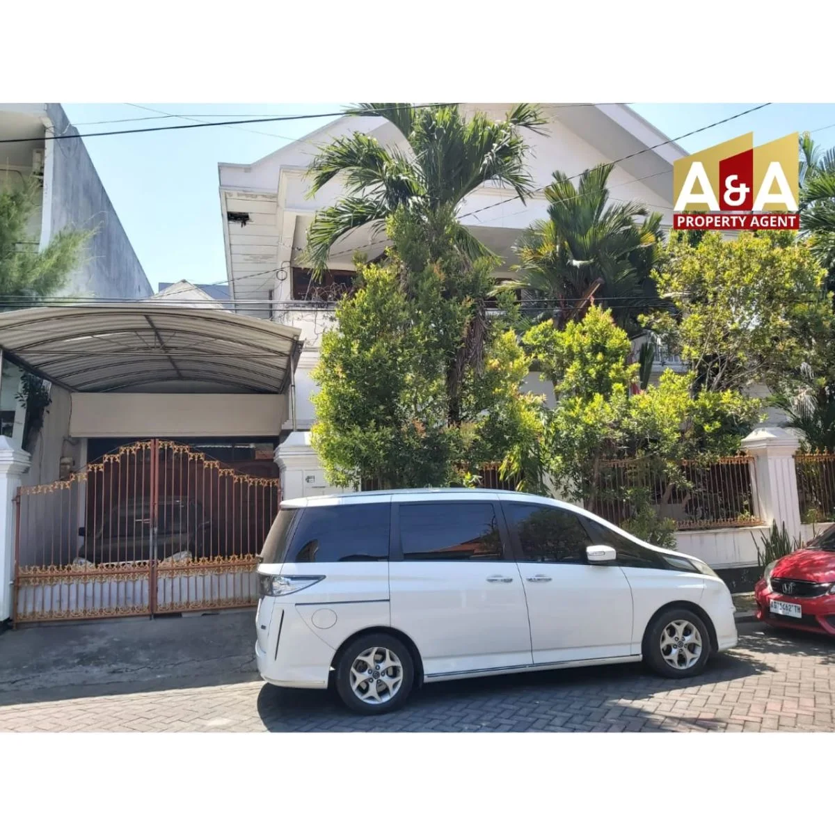 Dijual Rumah Sertifikat Hak Milik Dengan Lokasi Strategis Di Manyar Kartika Surabaya Timur