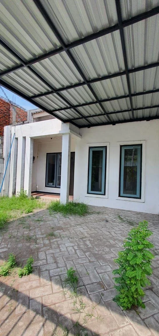 Dijual/disewakan Rumah Siap Huni Lokasi Strategis Puri Citra Rungkut Surabaya Timur - Thumbnail 2
