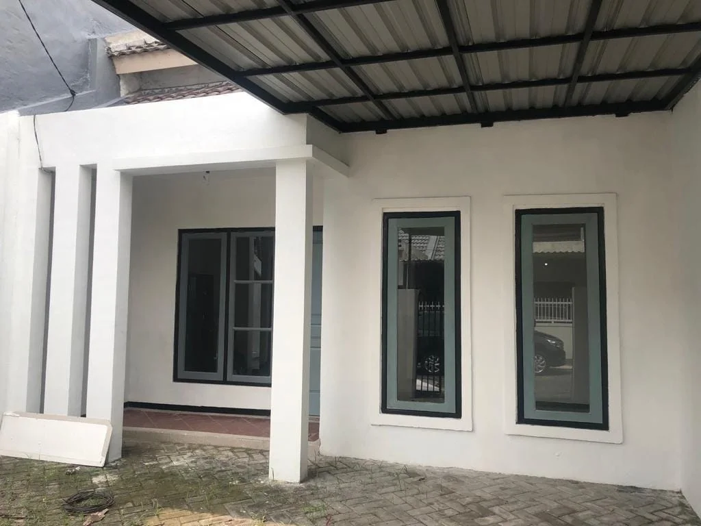 Dijual/disewakan Rumah Siap Huni Lokasi Strategis di Puri Citra Rungkut Surabaya Timur - Thumbnail 3