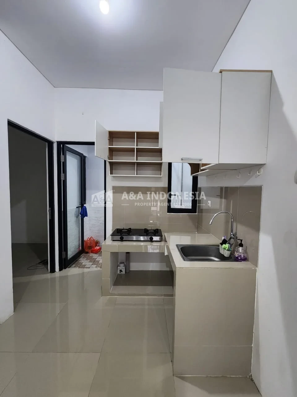 Dijual / Disewakan Rumah 2 Lantai Semi Furnished di Regency One Surabaya Timur - Thumbnail 4