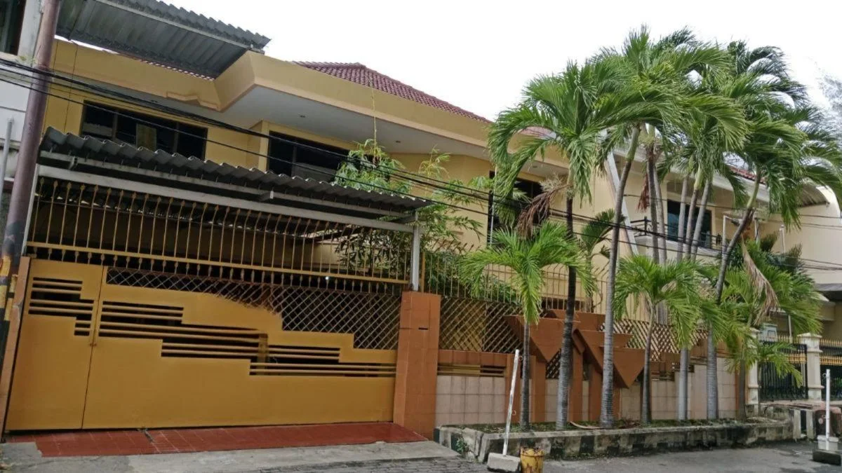 Disewakan Rumah Mewah Strategis dan Siap Huni di Dharmahusada Permai Surabaya Timur - Thumbnail 3