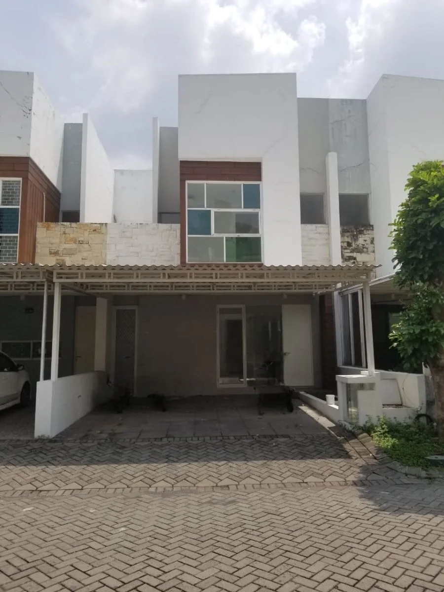 Dijual Rumah Modern Royal Residence cluster Greenwich Surabaya Timur