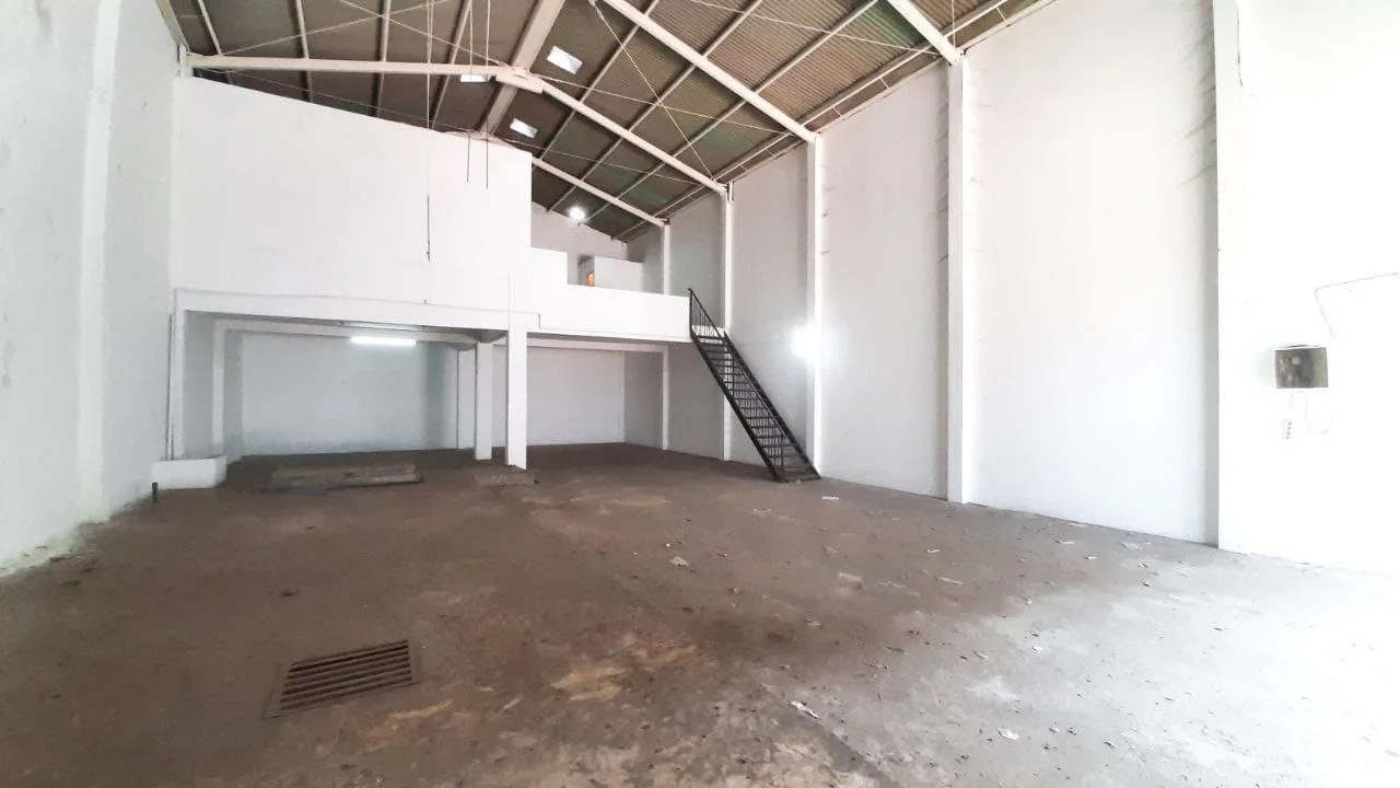 Dijual Gudang Strategis Cocok untuk Usaha di Lebak Timur Surabaya Timur