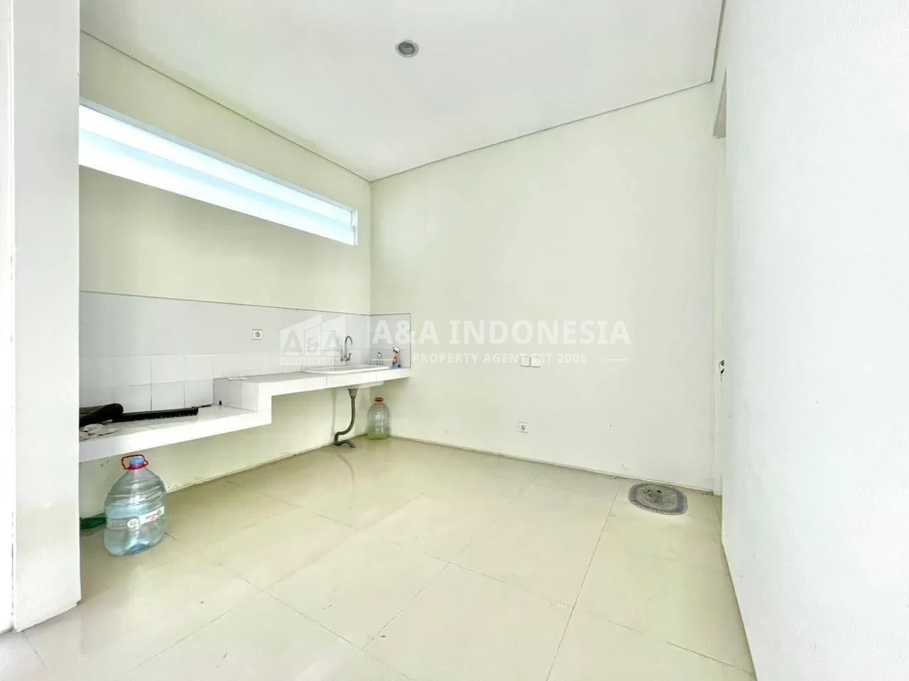 *Dijual Cepat murah Rumah Pelican Hill Citraland Utara Surabaya Barat* - Thumbnail 2