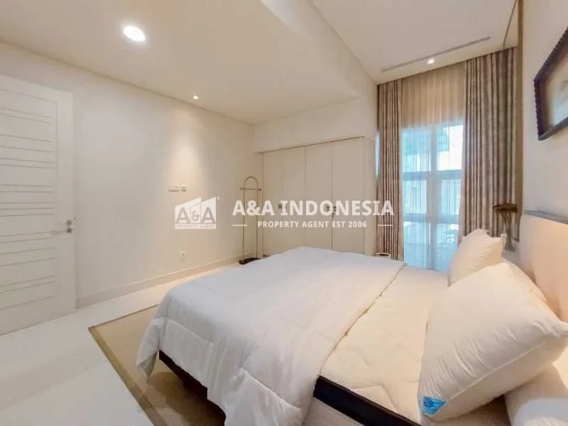 Dijual Rumah Mewah Lokasi Strategis di Margorejo Indah Surabaya Selatan - Thumbnail 2
