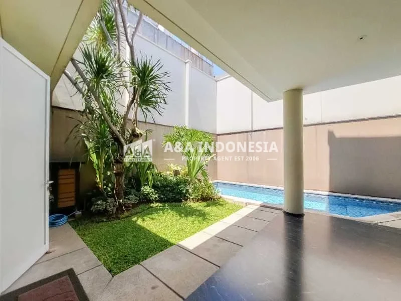 Dijual Rumah Mewah Lokasi Strategis di Margorejo Indah Surabaya Selatan - Thumbnail 5