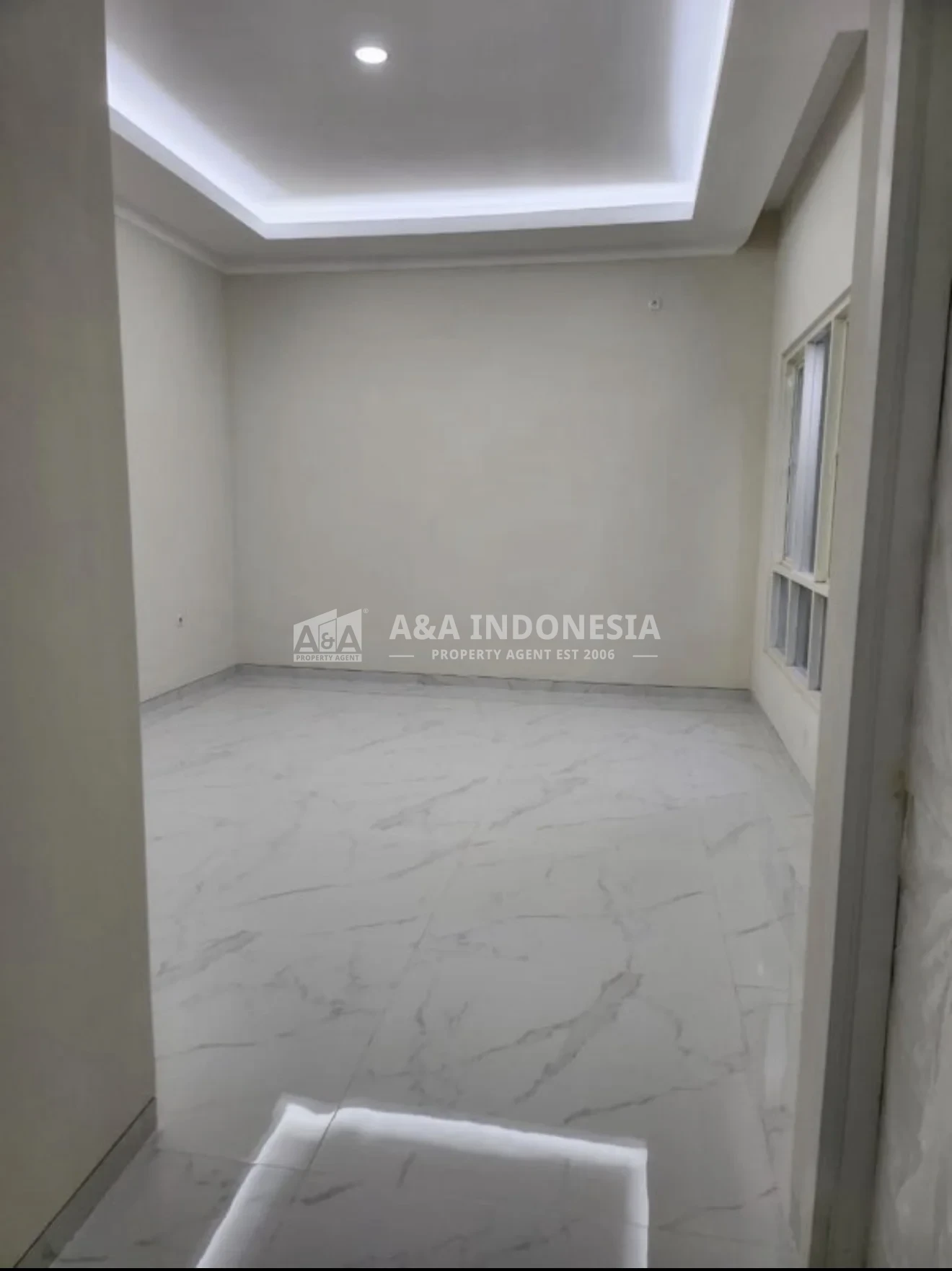 Dijual Rumah Baru 2 Lantai View Danau Pantai Mentari Surabaya Timur 2 Lantai SHM - Thumbnail 2