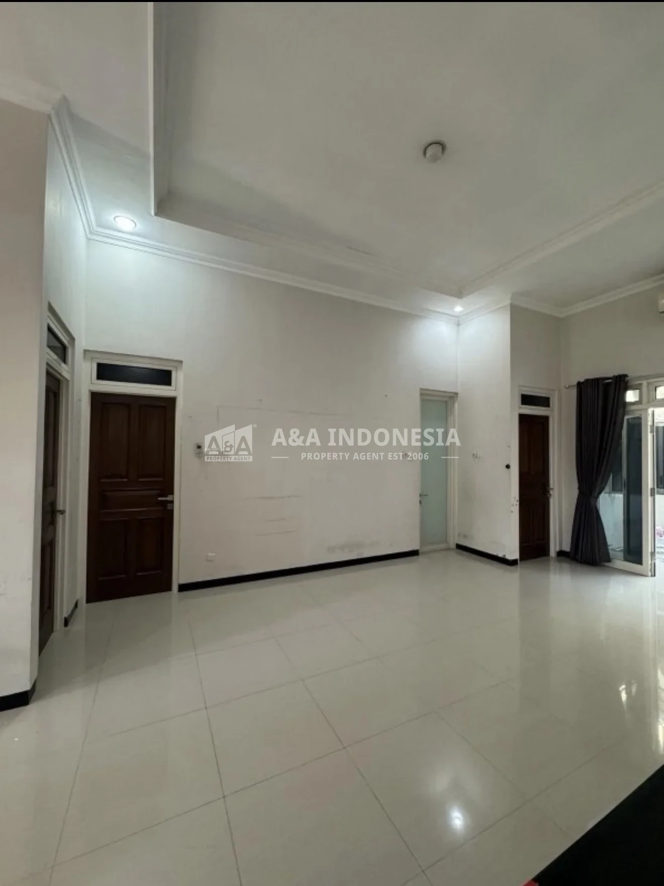 Dijual Rumah 1 Lantai di Manyar Tirtoyoso Surabaya Timur, SHM, 3+1 Kamar Tidur, Lokasi Premium - Thumbnail 3