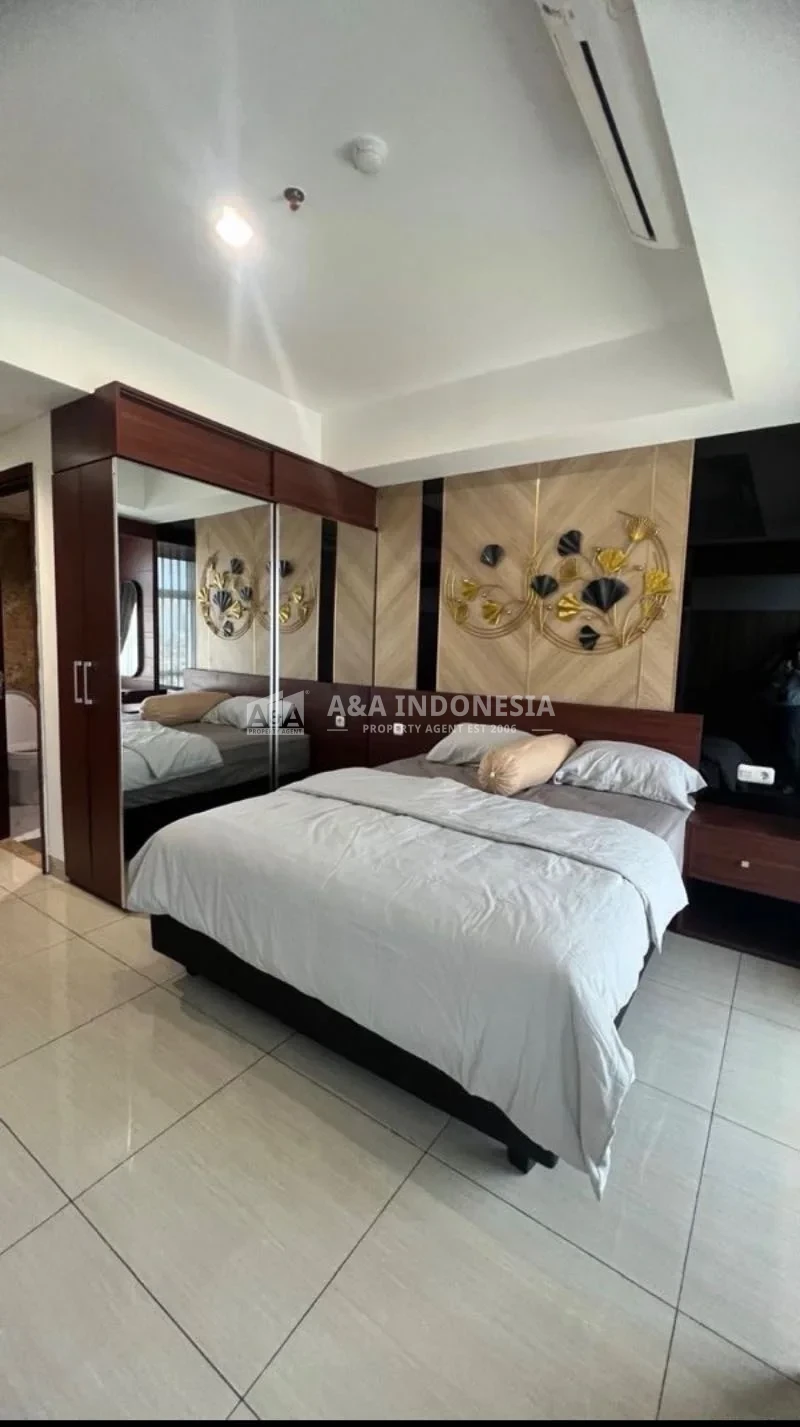 Dijual Apartemen Grand Sungkono Lagoon Venetian Tower Surabaya Barat Studio Furnished View Pool - Thumbnail 2