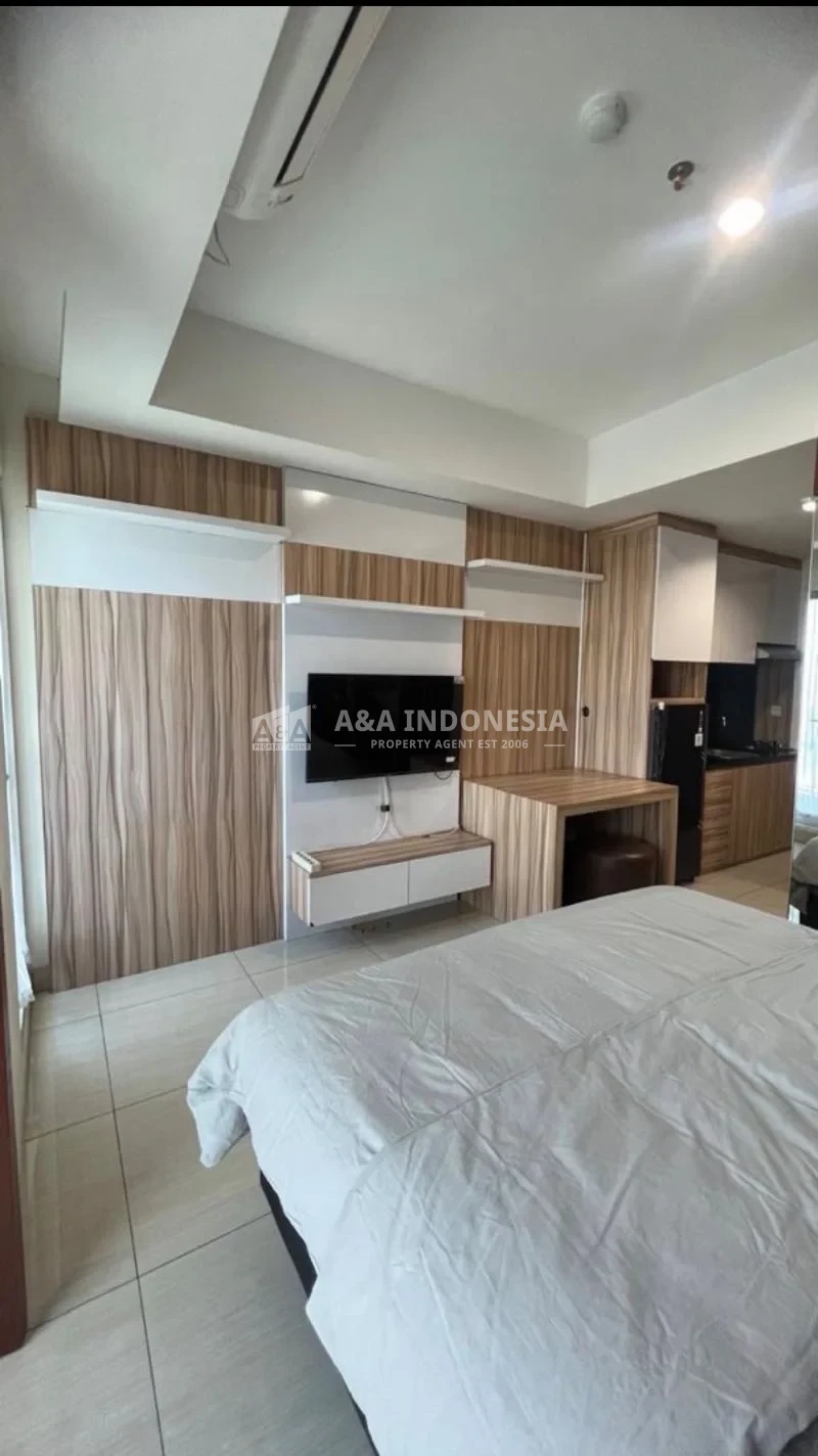 Dijual Apartemen Grand Sungkono Lagoon Venetian Tower Surabaya Barat Studio Furnished View Pool - Thumbnail 3