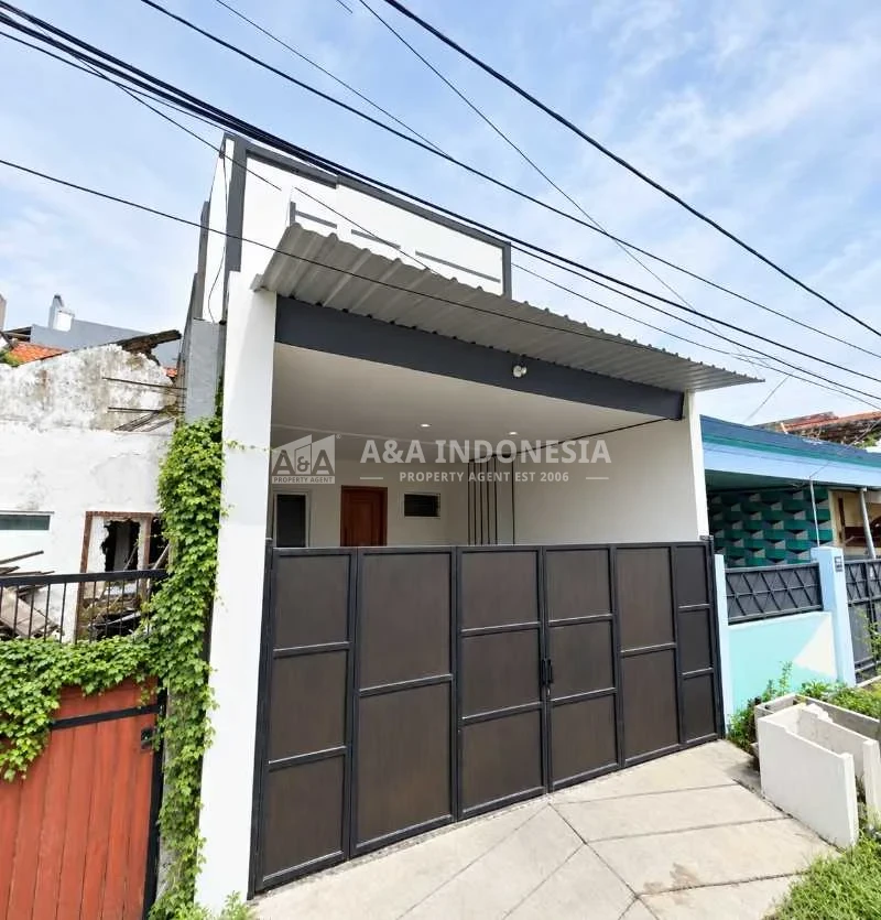 DIJUAL RUMAH KOST AKTIF FULL FURNISHED DI SEMOLOWARU SELATAN SURABAYA TIMUR - Image 1