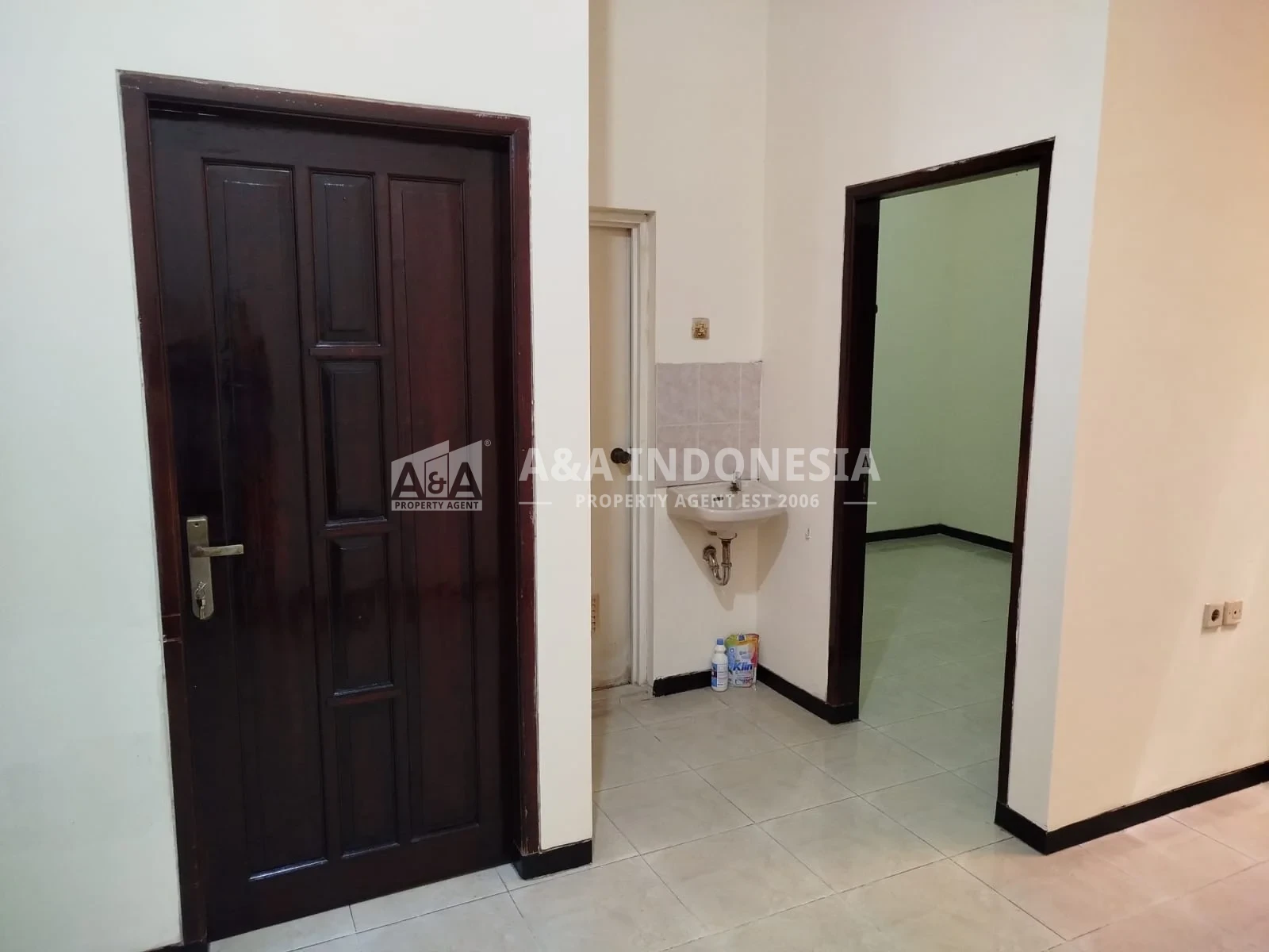 Disewakan Rumah 2 Lantai Dukuh Setro Surabaya Timur Lokasi Strategis Dekat Suramadu RS dan Mall - Thumbnail 6