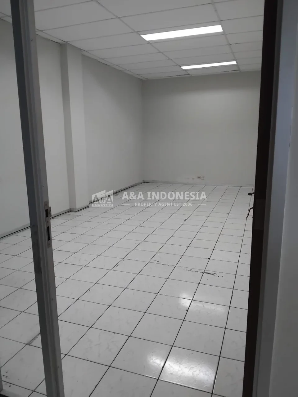 Disewakan Ruko Di Kawasan Kayun, Surabaya Pusat - Thumbnail 6