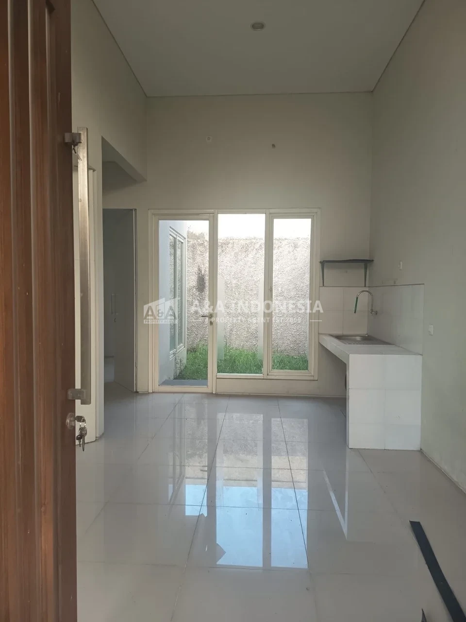 Dijual/Sewa Murah Rumah di Green Hill Citraland Surabaya Barat - Thumbnail 2