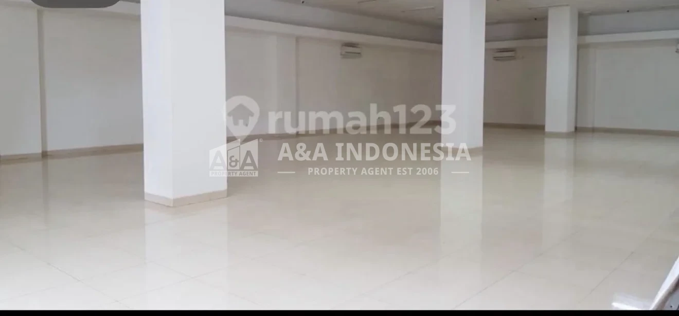 Gedung Baru 3 Lantai di Jemursari Surabaya Selatan - Thumbnail 2