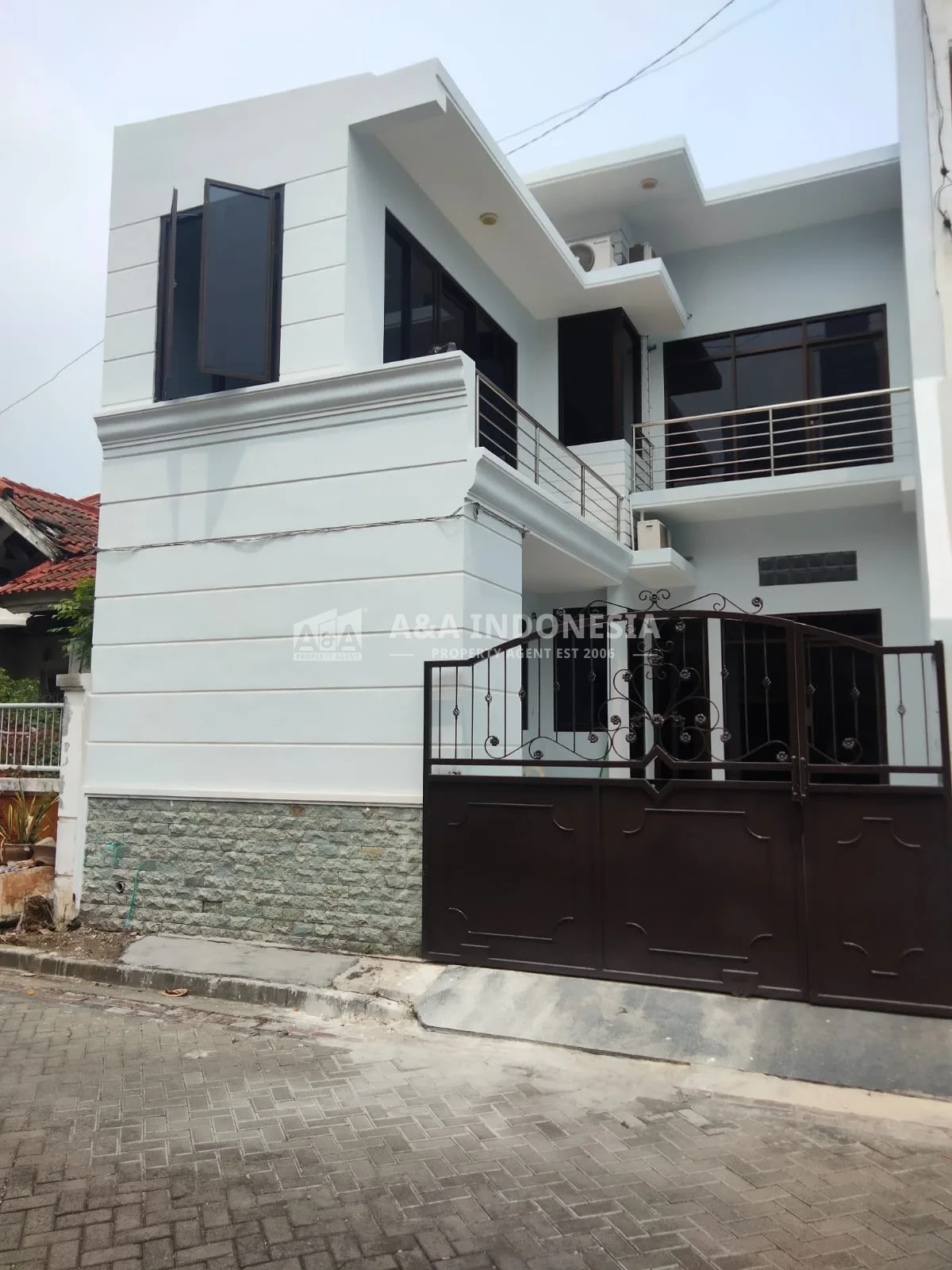 Dijual Rumah Griya Asri di Pakuwon City Surabaya Timur