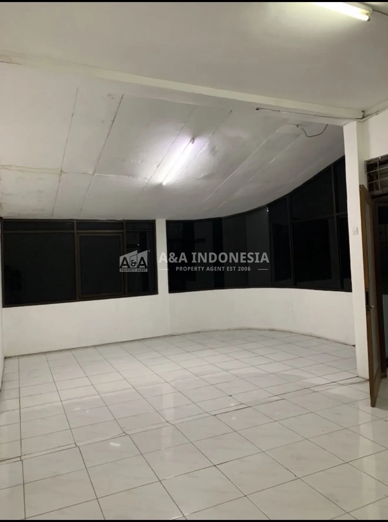 Dijual Ruko Dharmahusada Surabaya Timur 2 Lantai LT 261 m² SHM Double Access - Thumbnail 2
