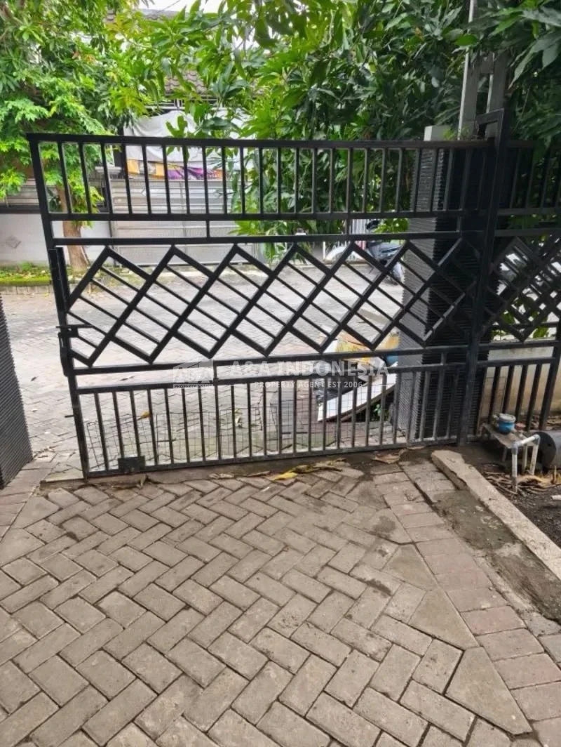 Dijual Rumah 1 Lantai Puri Savira Sidoarjo — LT 8×15 m (120 m²), 3 KT, SHM, Hadap Selatan, Carport, Row Jalan 7 Meter - Thumbnail 2