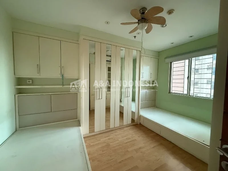 Dijual Apartemen De Residence Waterplace 3 Bedroom Full Furnished Private Lift View Pool Pakuwon Indah - Thumbnail 2