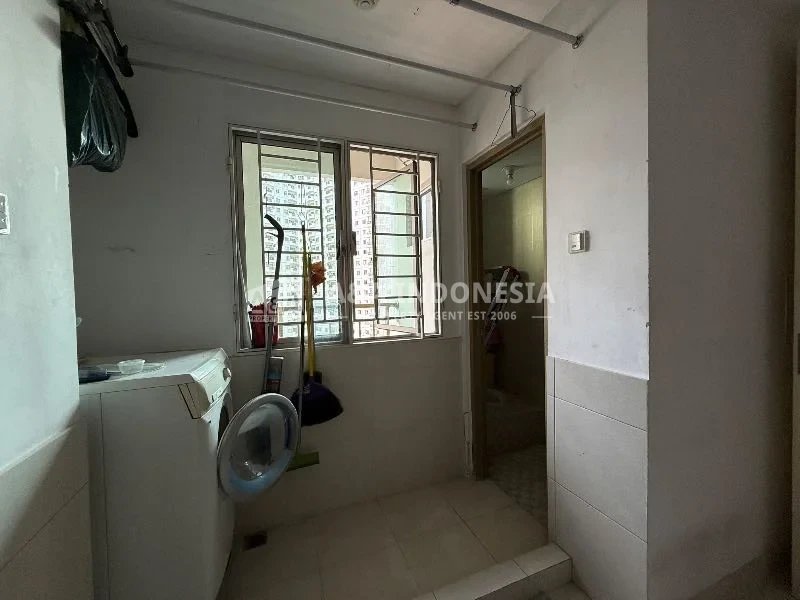 Dijual Apartemen De Residence Waterplace 3 Bedroom Full Furnished Private Lift View Pool Pakuwon Indah - Thumbnail 7