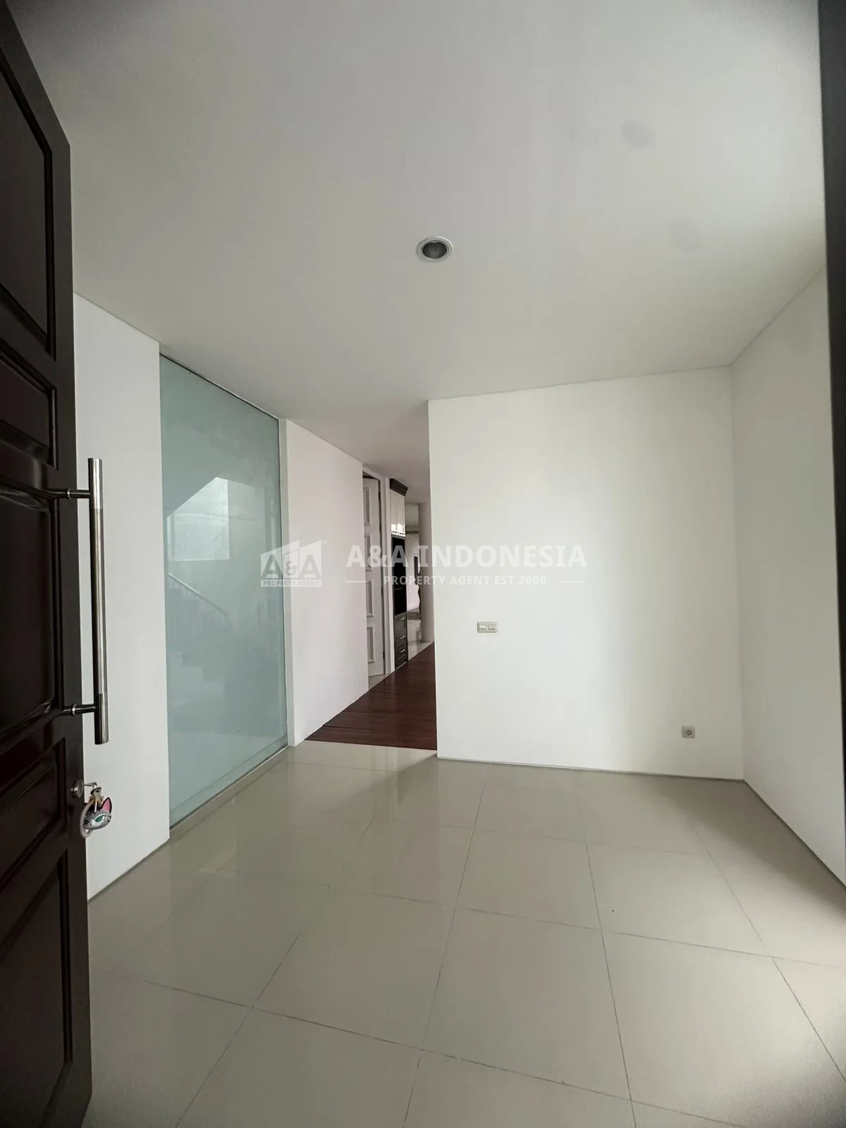 Dijual Rumah Bagus Siap Huni di Royal Park Citraland Surabaya Barat - Thumbnail 6