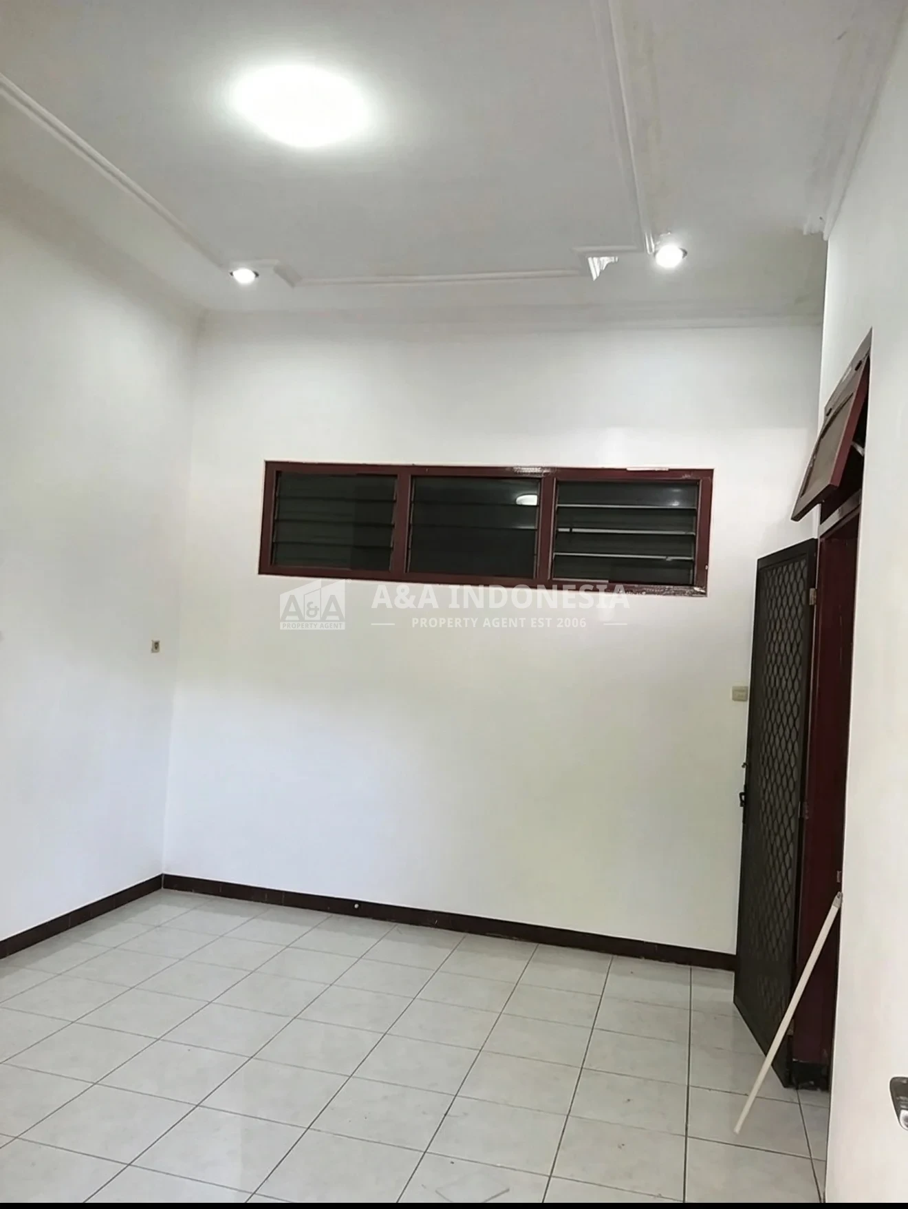 Disewakan Rumah Sutorejo Surabaya Timur - Thumbnail 2