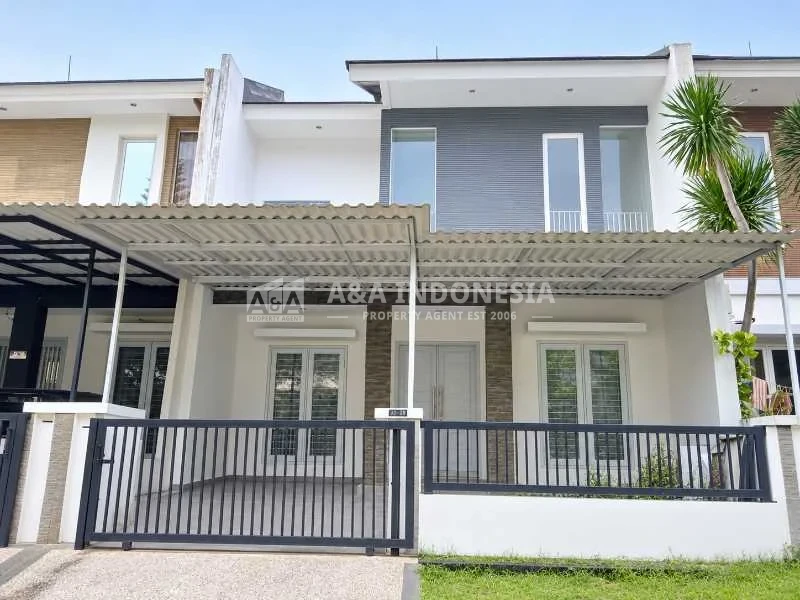 Dijual Rumah Cantik Siap Huni di Florence Pakuwon City Surabaya Timur