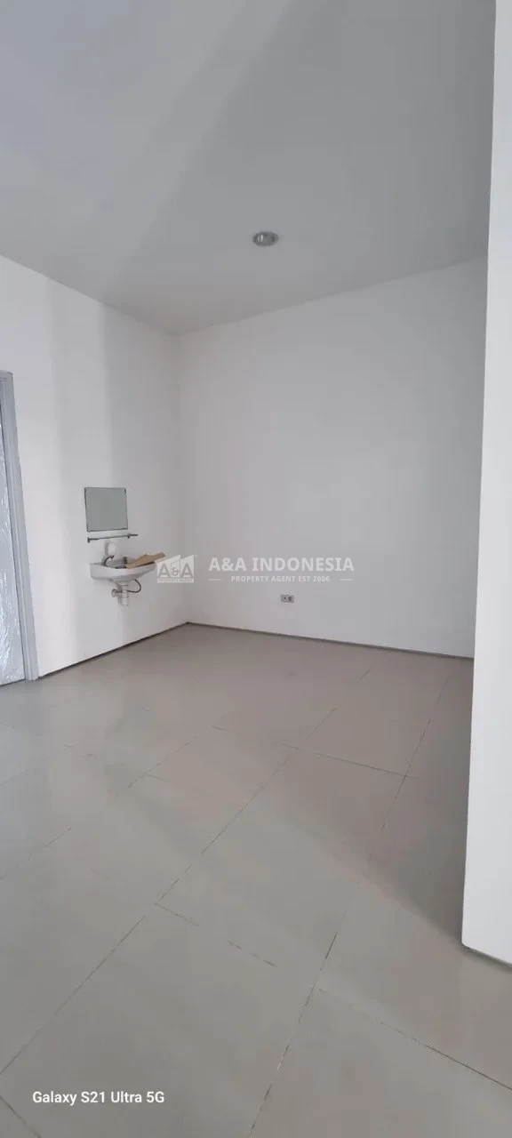 Dijual Rumah Cantik Siap Huni di Florence Pakuwon City Surabaya Timur - Thumbnail 3