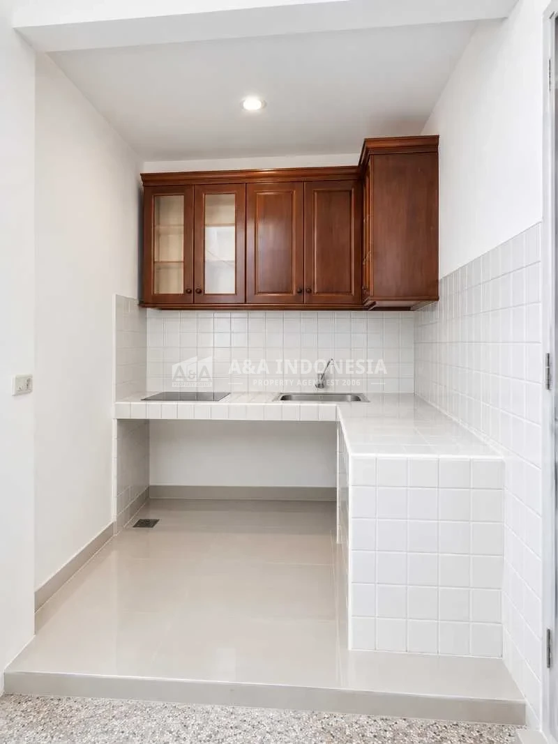 Dijual Rumah Cantik Siap Huni di Florence Pakuwon City Surabaya Timur - Thumbnail 6