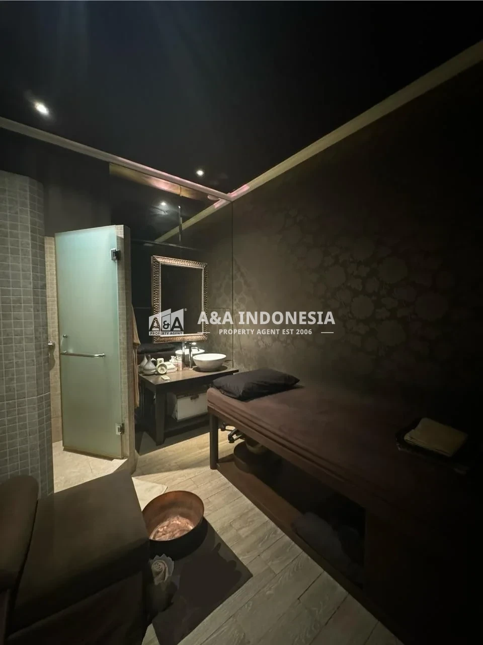 Dijual/Disewakan Gedung Lokasi Strategis Siap Pakai Jalan Prapanca Surabaya Pusat - Thumbnail 4